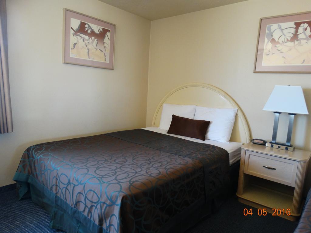 Budget Motel Delta エクステリア 写真