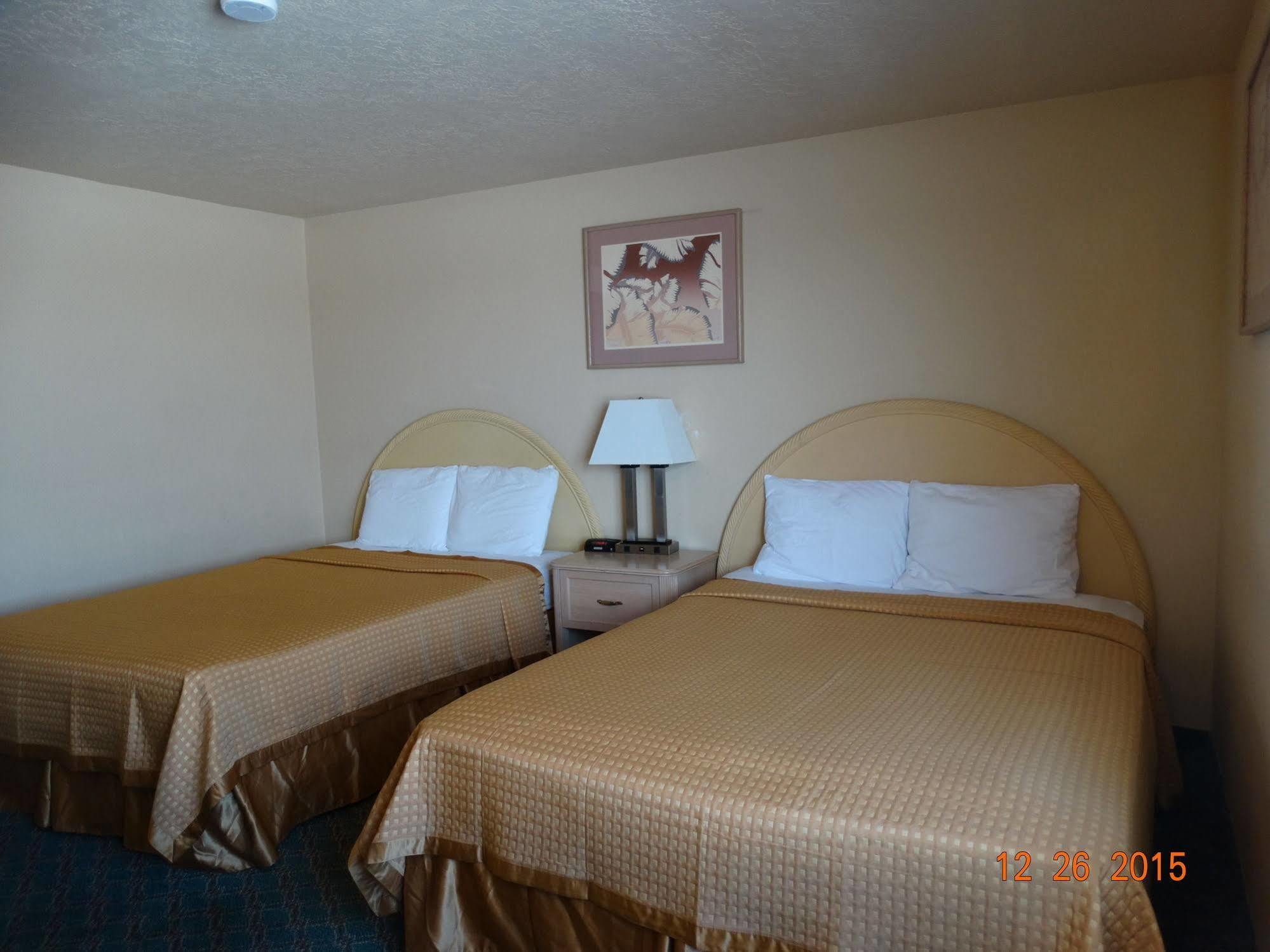 Budget Motel Delta エクステリア 写真