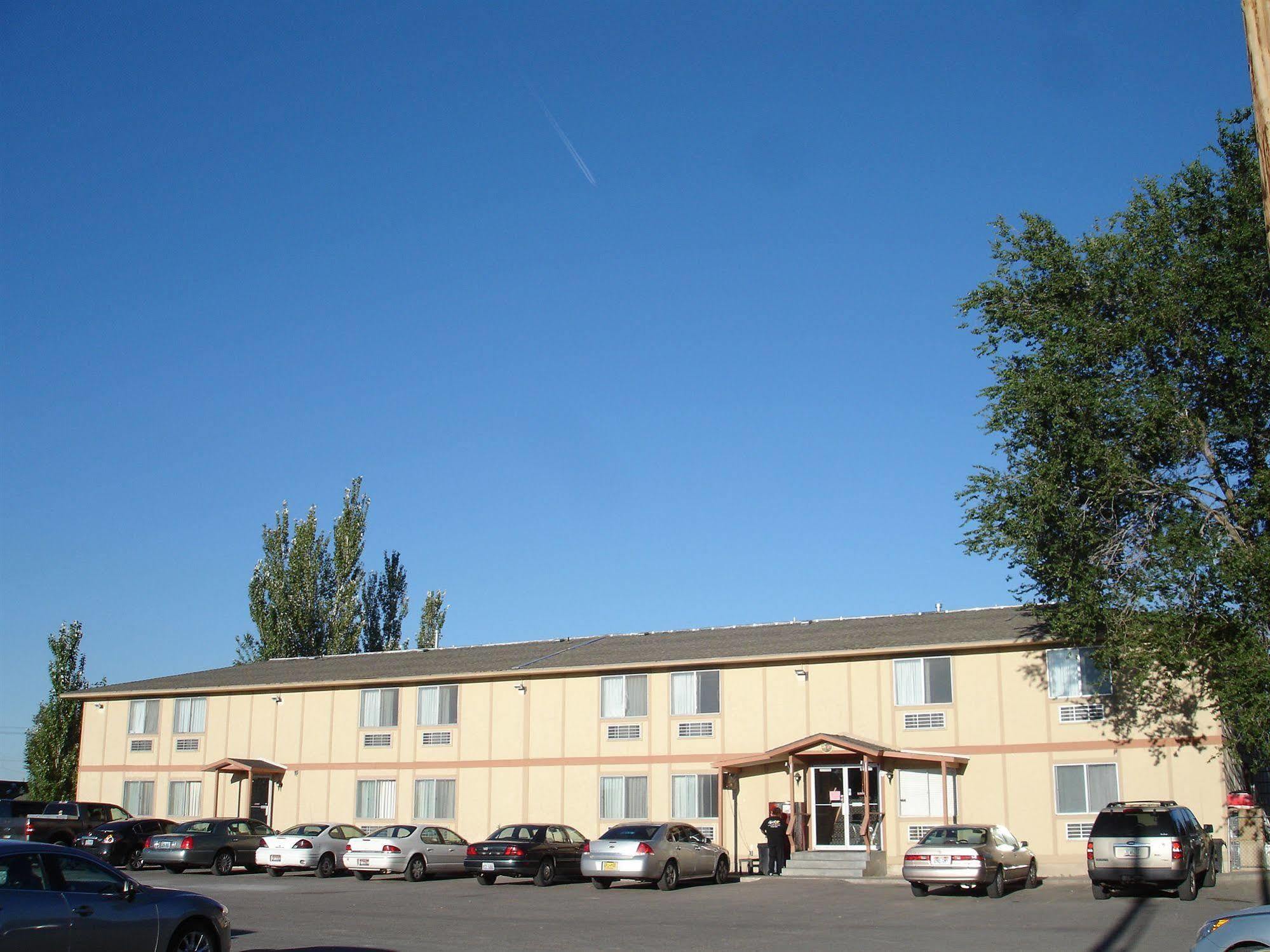 Budget Motel Delta エクステリア 写真