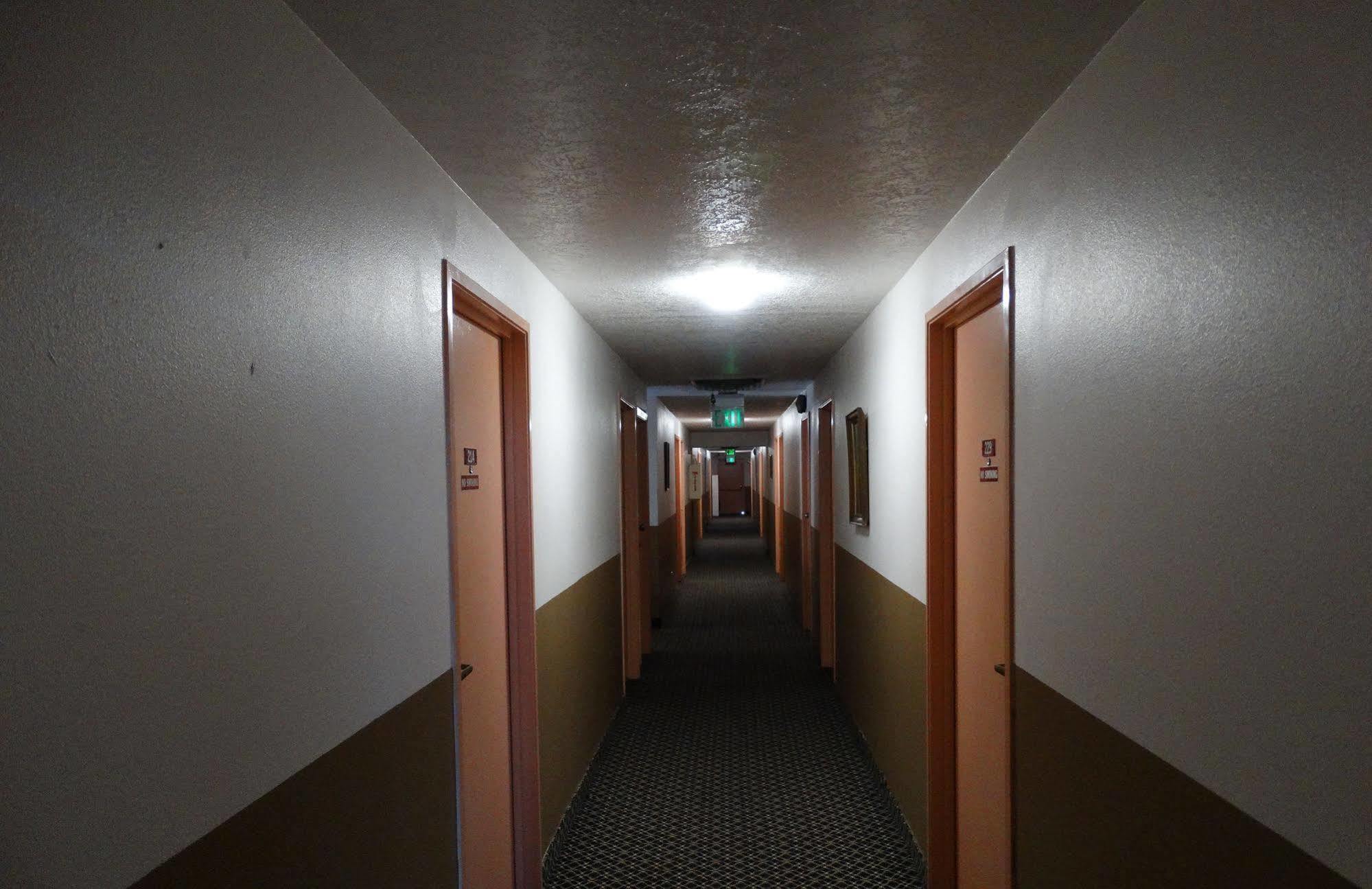 Budget Motel Delta エクステリア 写真